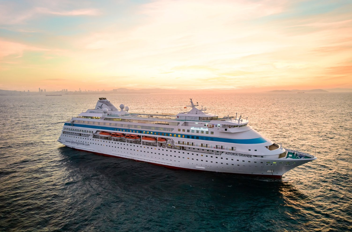 Нижегородские школьники могут проверить свои знания по географии в интеллектуальном турнире РГО и выиграть морской круиз