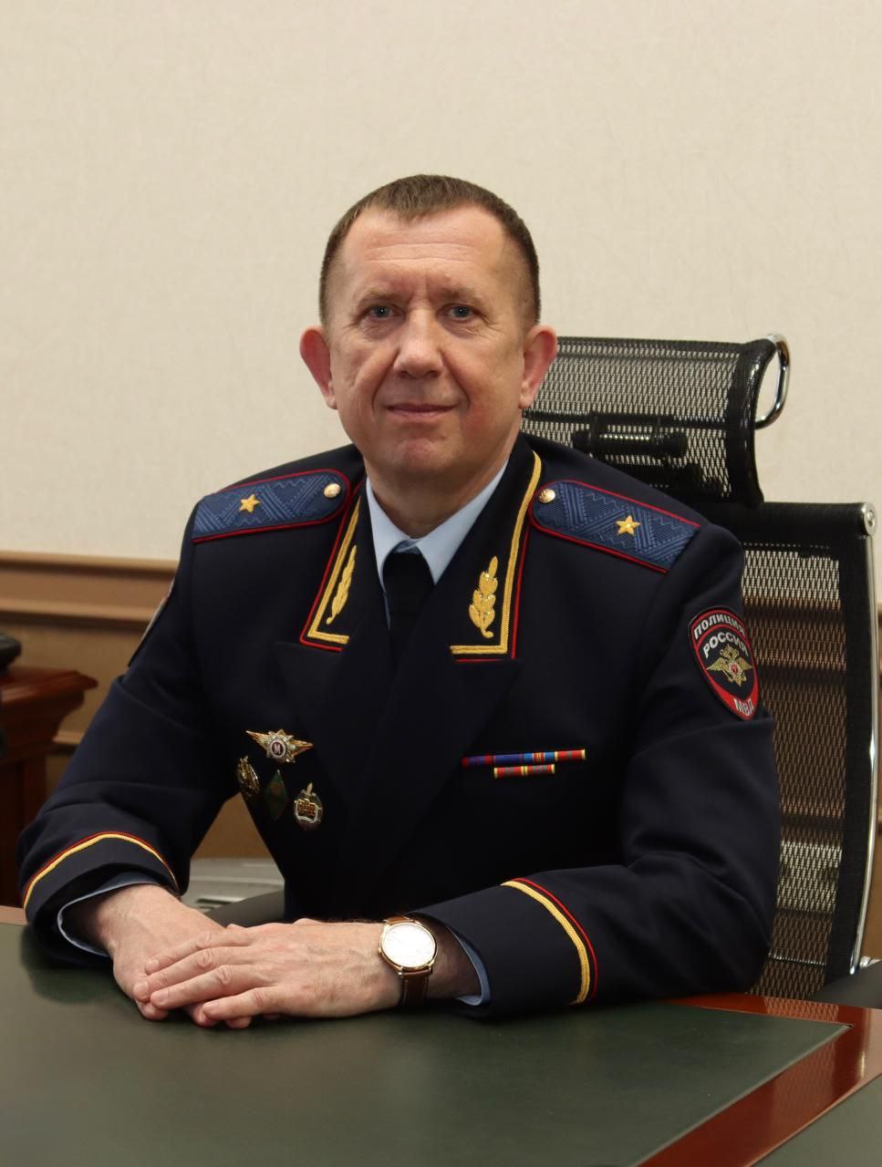 Генерал‑майор полиции Вадим Ятайкин рассказал, почему важно поддержать нашего земляка в финале конкурса «Народный участковый 2025»